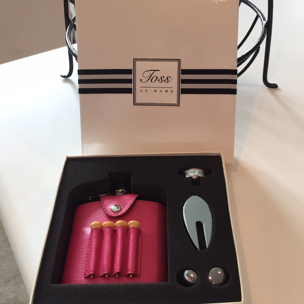 Toss At Home Golf Flask Set